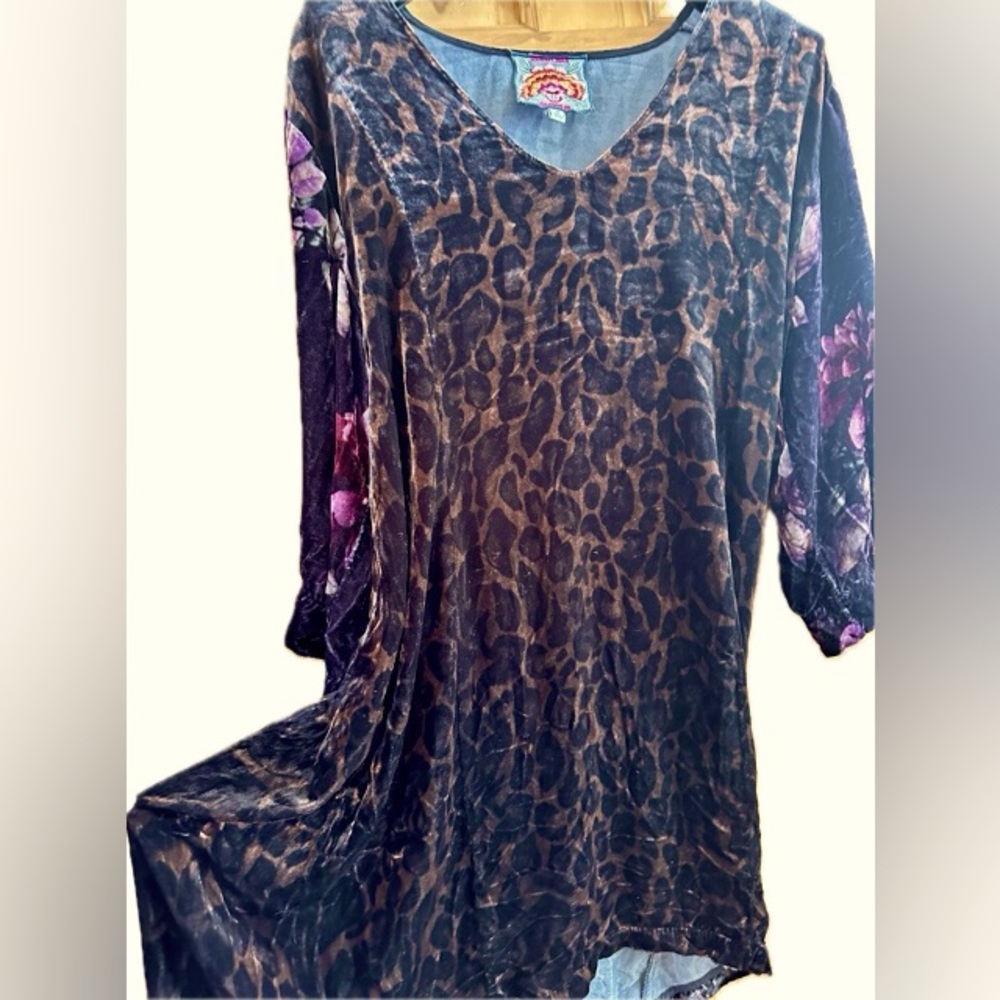 NWOT Johnny Was Velvet Leopard print Tunic M. Too small-never worn
